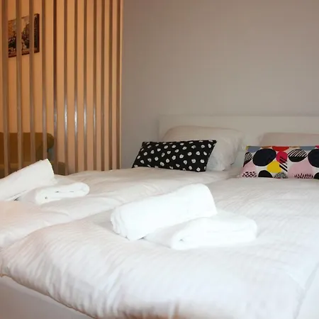 New★center Delight★★★chic&cozy★top Location *